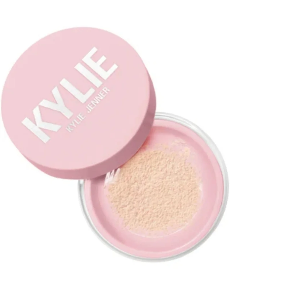 Kylie Cosmetics translucent setting powder